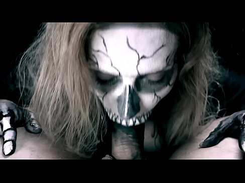 ❤️ Demonsko dekle sesa kurca s svojimi črnimi usti in pogoltne spermo. ☑ Sex video na porno sl.tube-sexer.ru ❌️❤